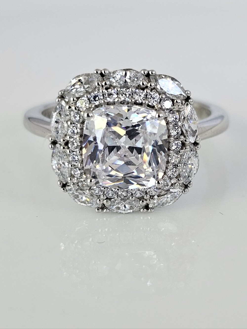 Stunning Diamond Simulant Ring Sterling Silver Size 8!